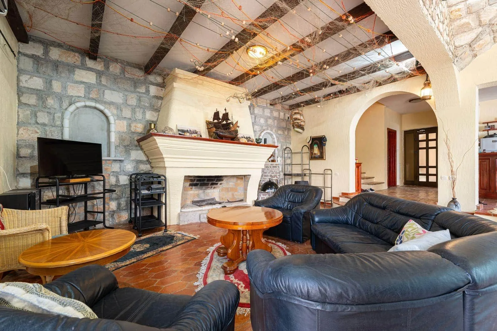 Sale, house, 350m², Kotor, Crna Gora