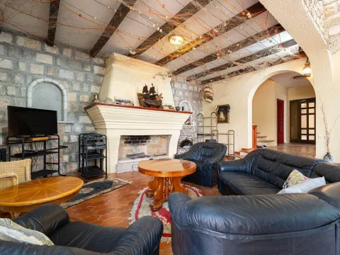 Prodaja, kuća, 350m², Rose, Herceg Novi - image 7