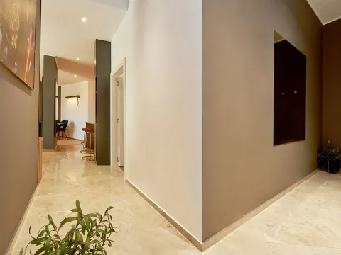 Stan-na-dan, trosoban stan, 79m², Bečići, Budva - image 11
