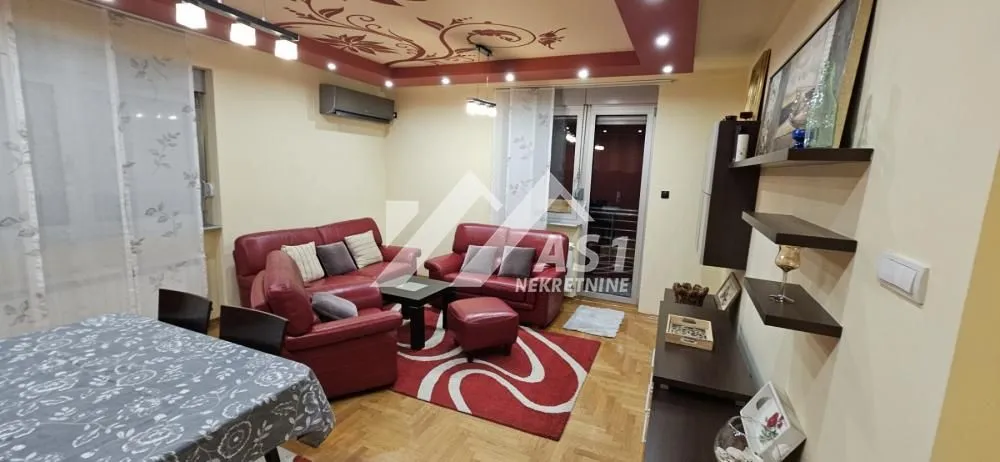 Izdavanje, četvorosoban stan, 92m², Novi Sad Sve Podlokacije, Novi Sad