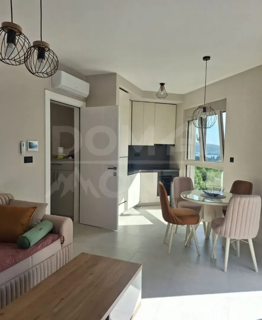 Rent, one bedroom apartment, 33m², Tivat, Crna Gora