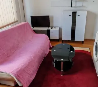Izdavanje, dvosoban stan, 42m², Centar, Novi Sad - image 8