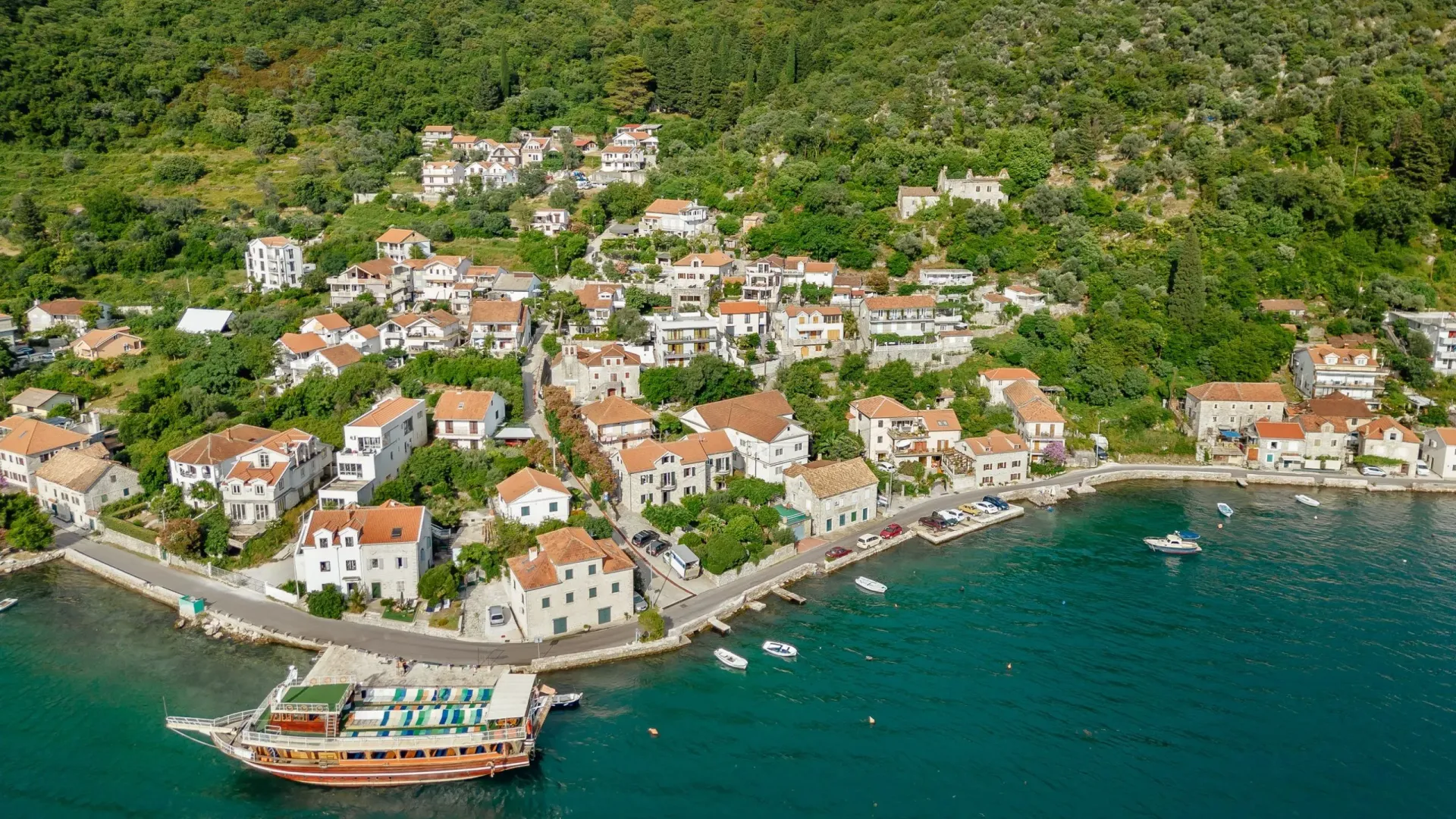 Prodaja, kuća, 291m², Lepetani, Tivat