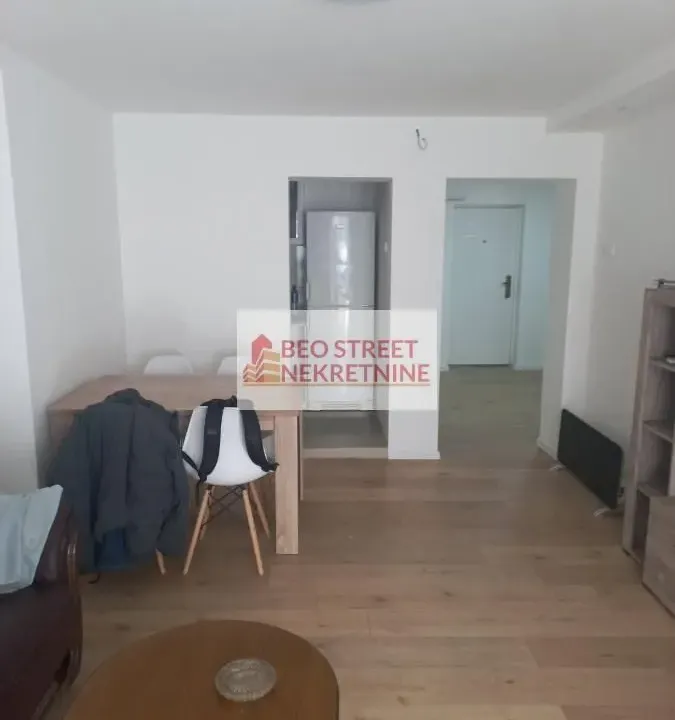 Izdavanje, dvosoban stan, 64m², Savski Venac, Beograd