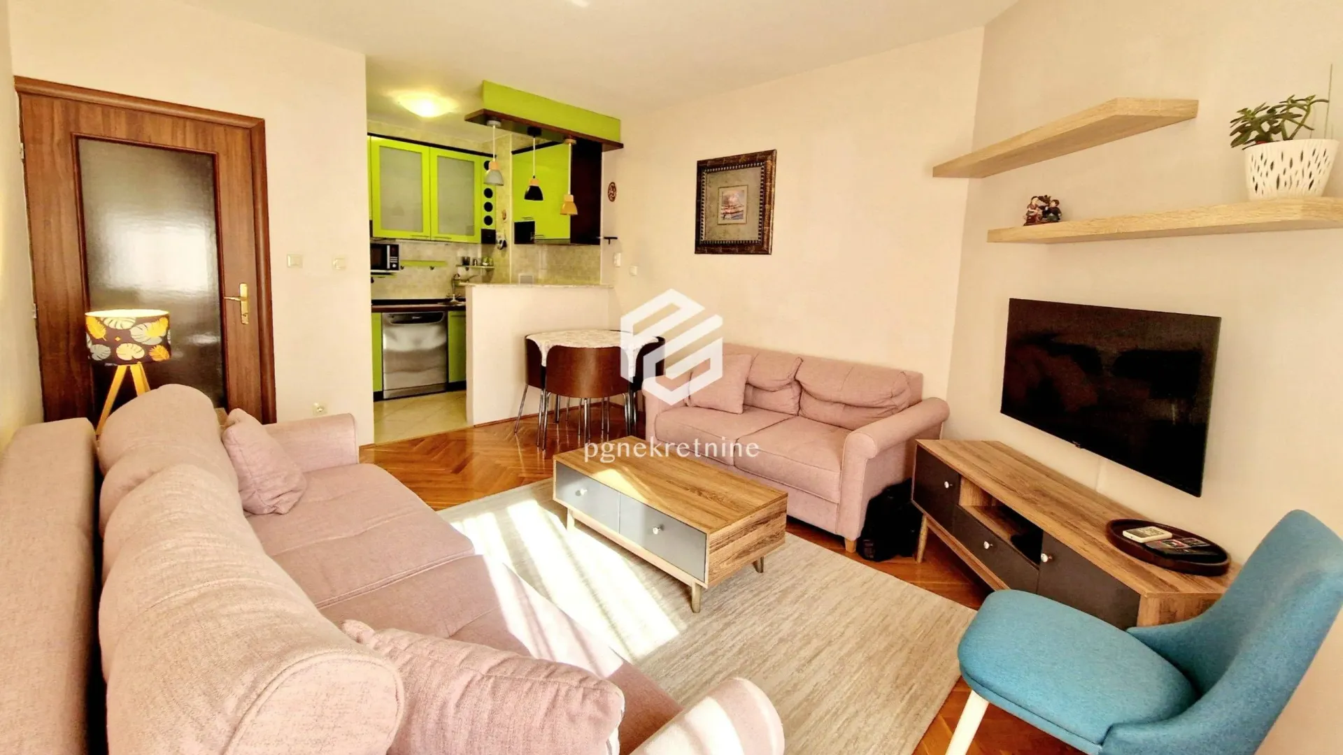 Izdavanje, jednosoban stan, 38m², Blok 9, Podgorica