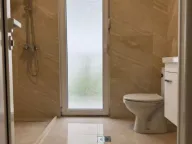 Izdavanje, kuća, 500m², Stari Aerodrom, Podgorica - image 3