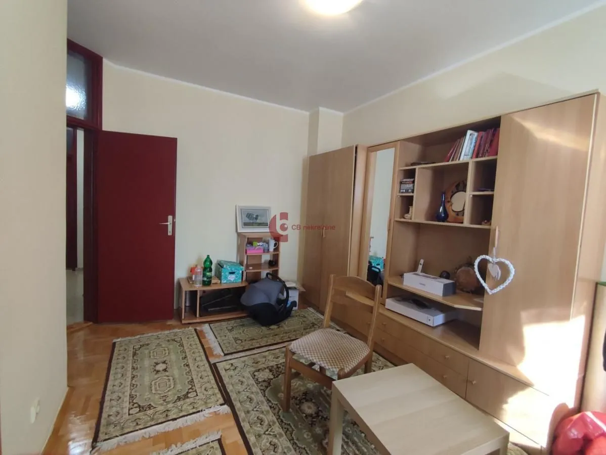 Prodaja, kuća, 268m², Kertvaroš, Subotica
