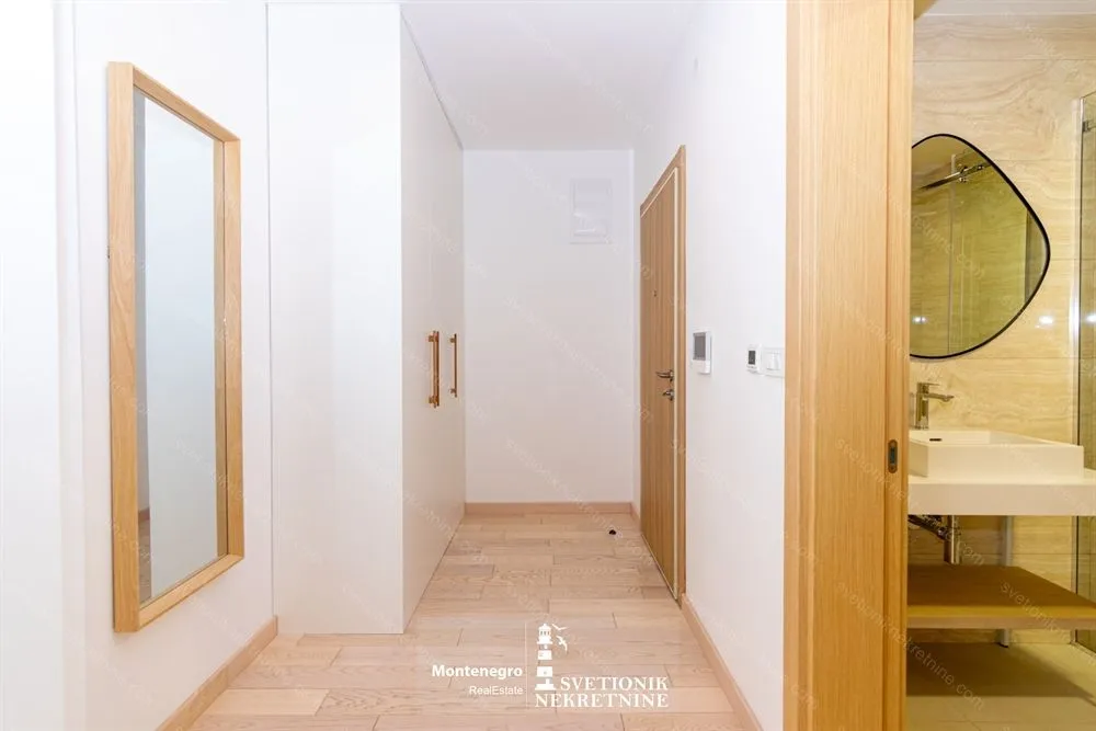 Prodaja, dvosoban stan, 87m², Igalo, Herceg Novi