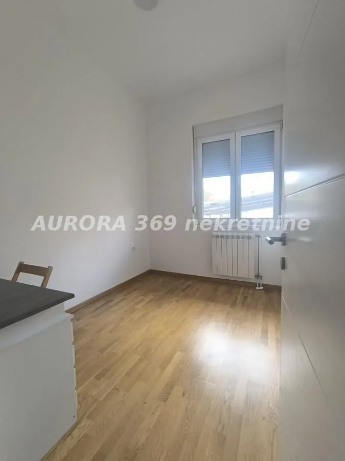 Prodaja, trosoban stan, 71m², Stari Majur, Petrovaradin