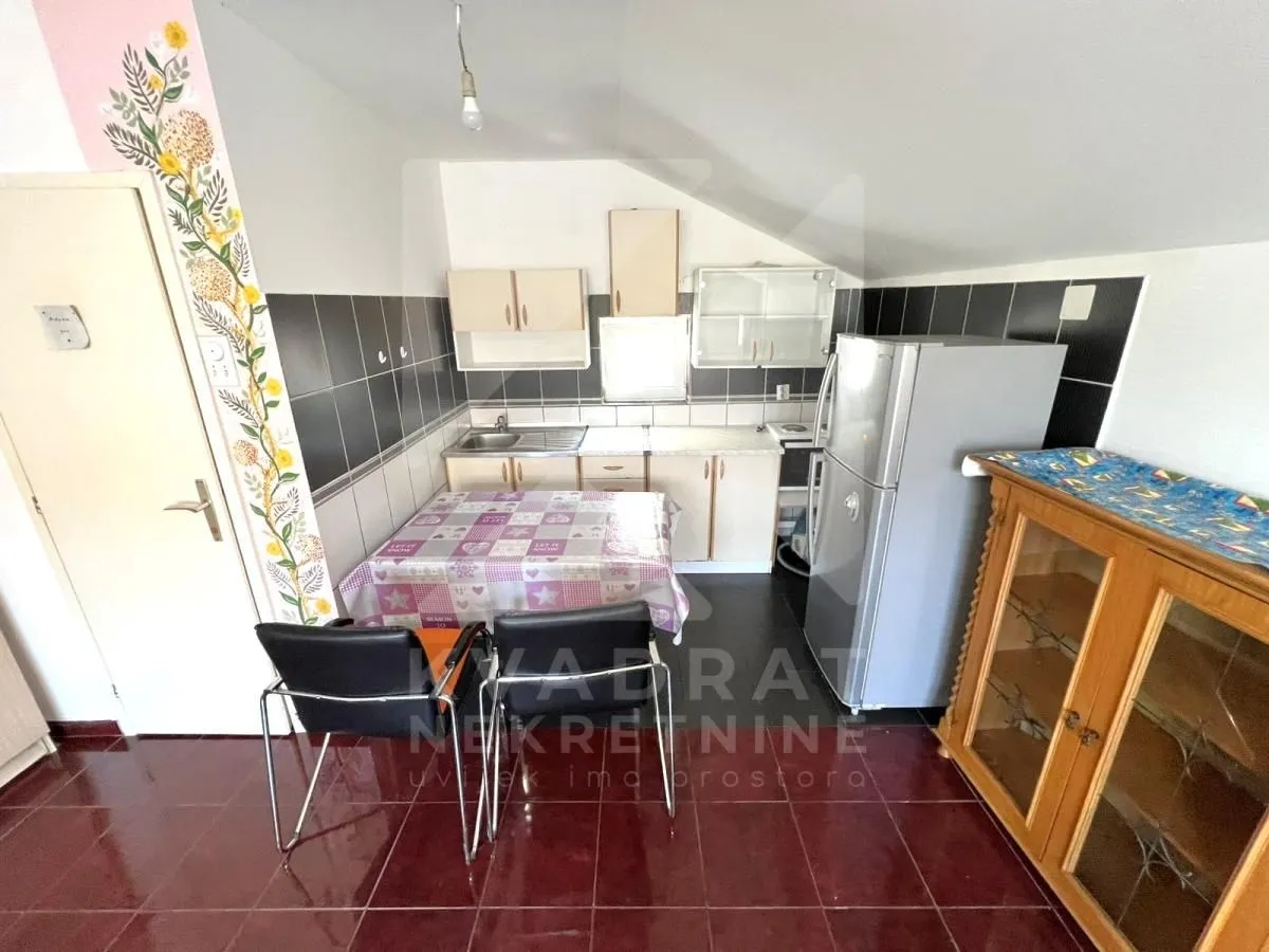 Rent, studio apartment, 25m², Tološka šuma, Podgorica
