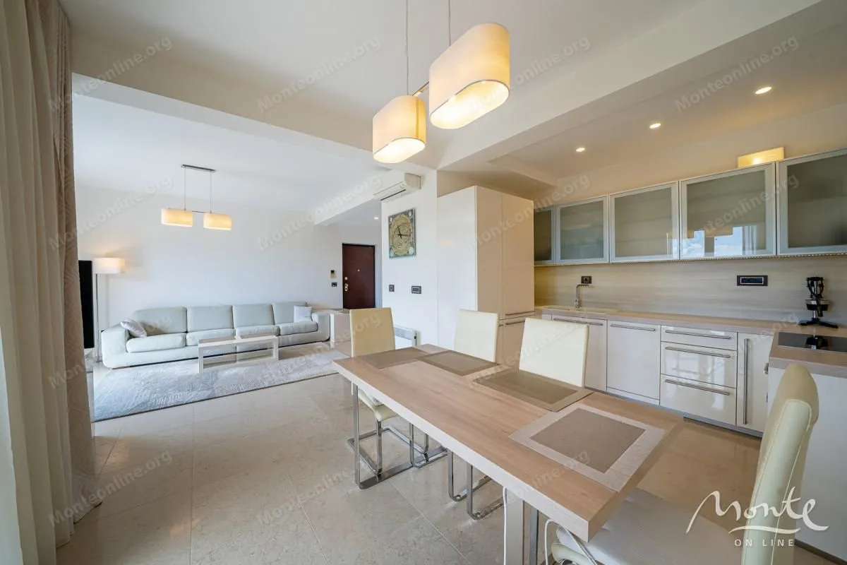 Sale, two bedroom apartment, 88m², Petrovac, Budva