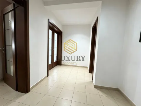 Prodaja, trosoban stan, 120m², Tološka šuma, Podgorica - image 6
