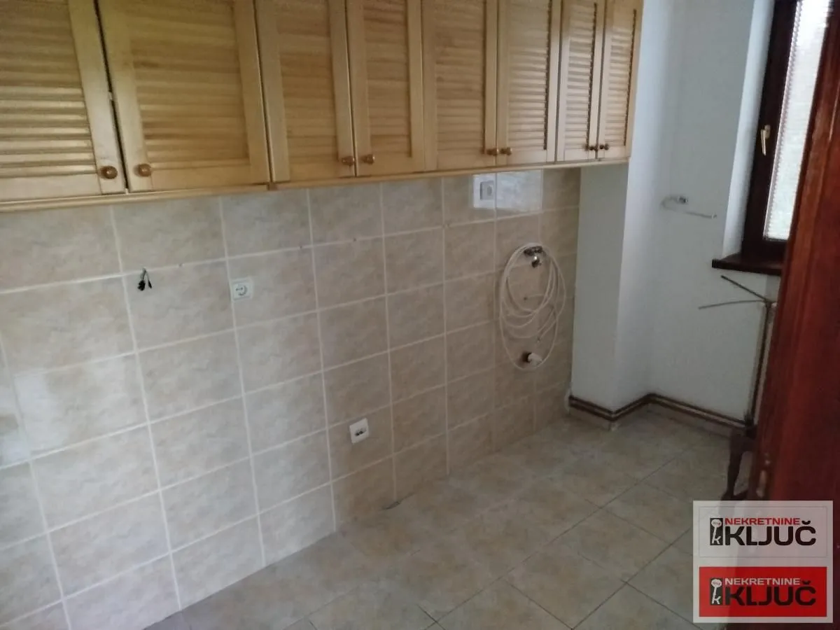Rent, house, 170m², Adice, Novi Sad Sve Podlokacije