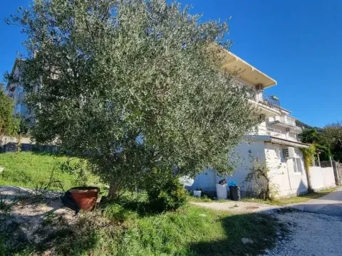 Prodaja, stan, 72m², Tivat, Crna Gora - image 1