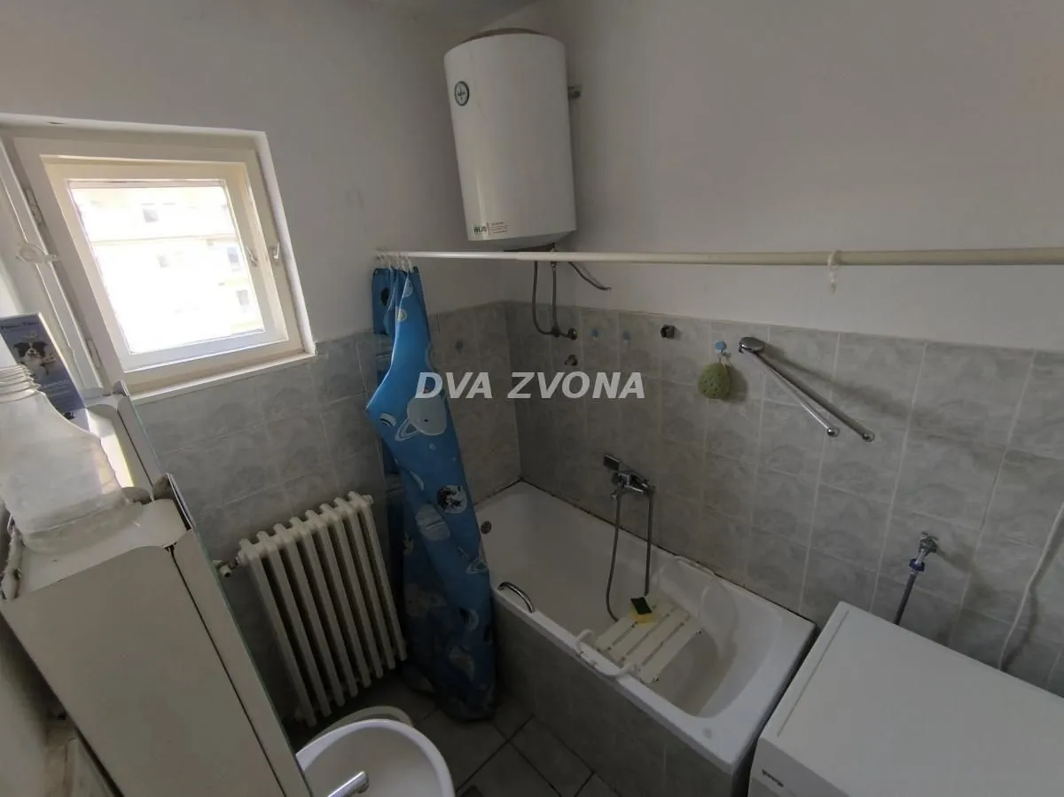 Prodaja, trosoban stan, 68m², Podbara, Novi Sad Sve Podlokacije