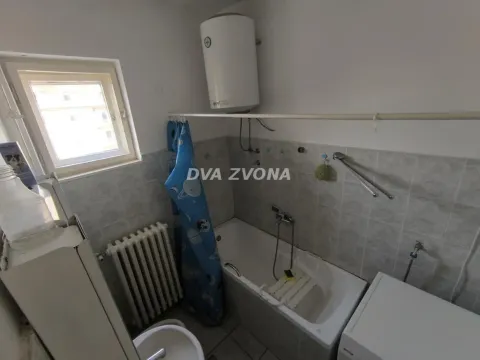 Prodaja, trosoban stan, 68m², Novi Sad, Srbija - image 12