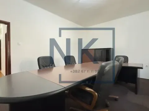 Izdavanje, poslovni prostor, 70m², Centar, Podgorica - image 4