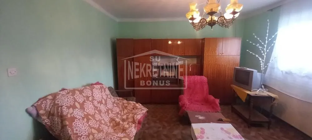 Prodaja, kuća, 178m², Verušić, Subotica
