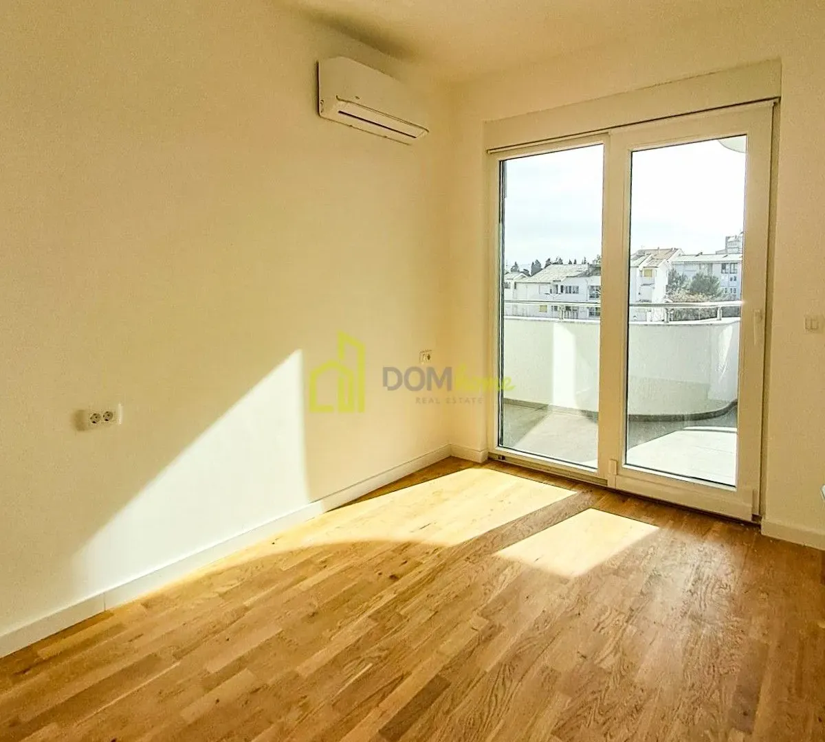 Izdavanje, dvosoban stan, 76m², Bar, Crna Gora