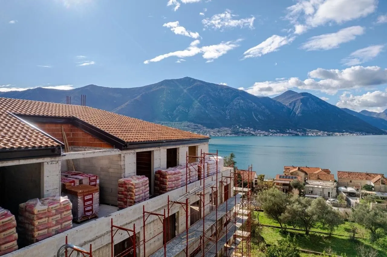 Sale, one bedroom apartment, 48m², Dobrota, Kotor