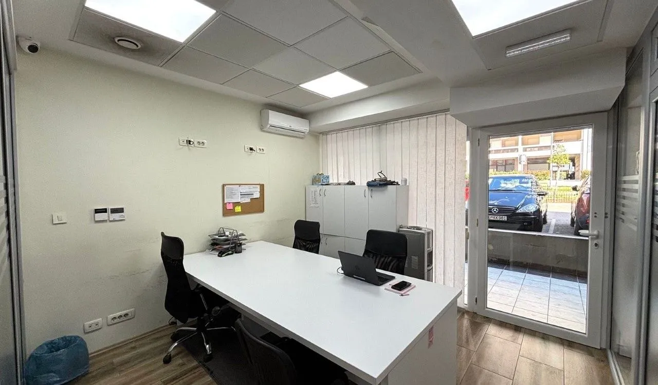 Sale, office space, 92m², City Kvart, Podgorica