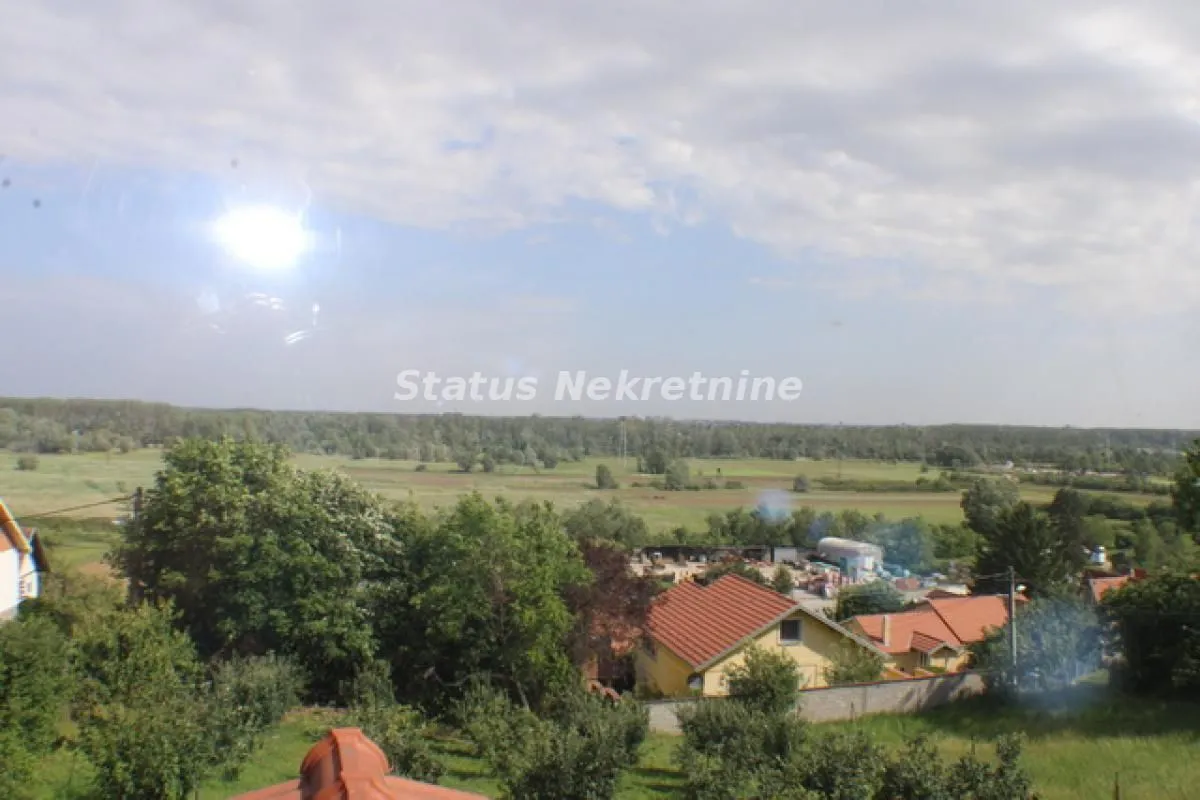Prodaja, kuća, 220m², Ledinci, Petrovaradin