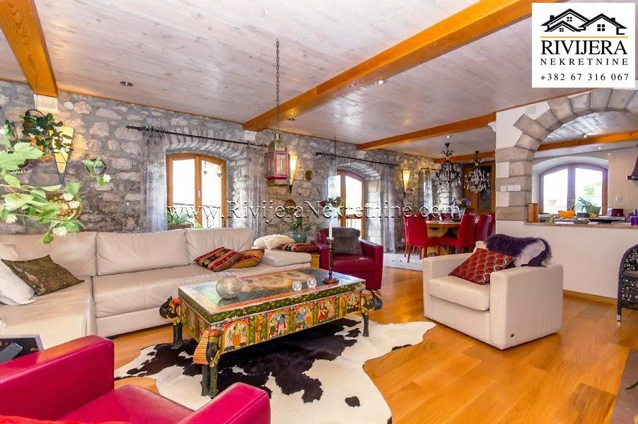 Prodaja, kuća, 226m², Podi, Herceg Novi