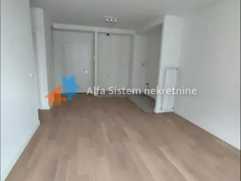 Izdavanje, trosoban stan, 73m², Savski Venac, Beograd - image 2