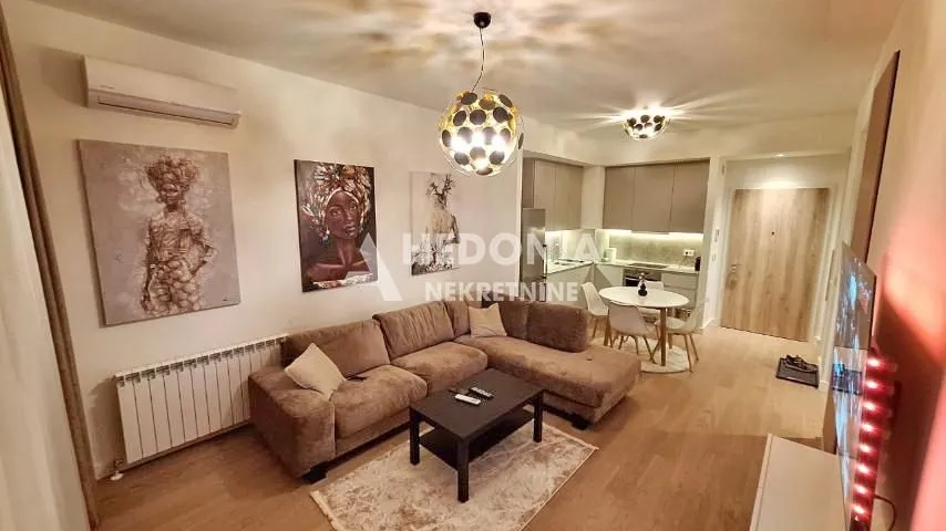 Prodaja, dvosoban stan, 54m², Savski Venac, Beograd