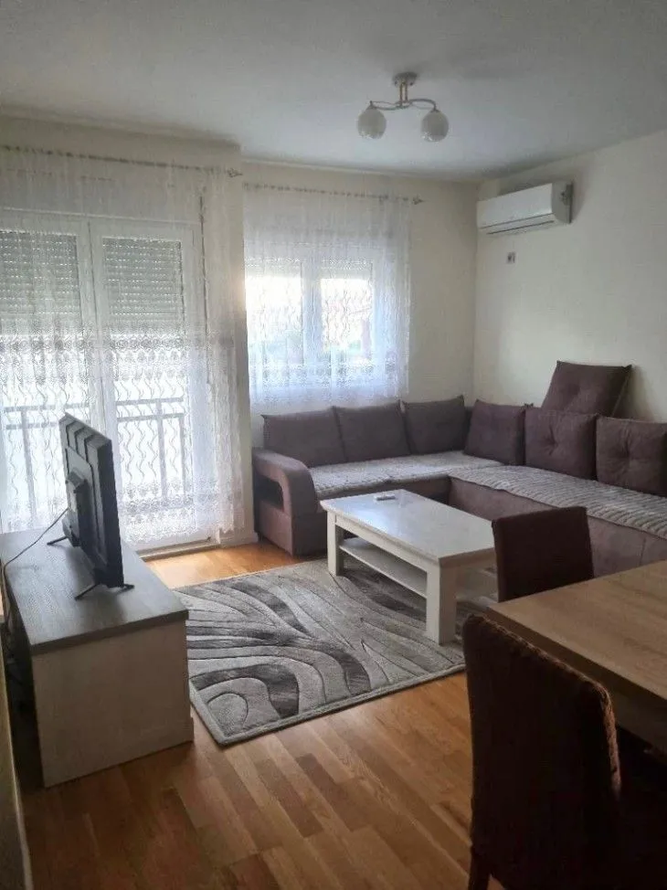 Izdavanje, jednosoban stan, 35m², Zabjelo, Podgorica