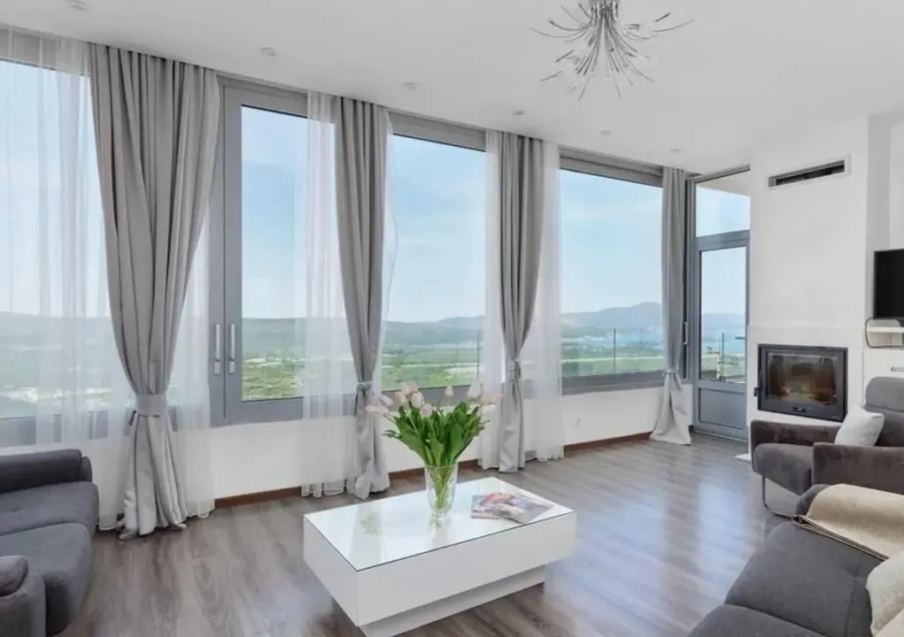 Prodaja, kuća, 260m², Kavač, Kotor