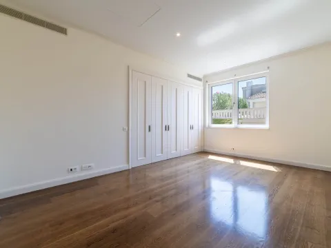 Prodaja, trosoban stan, 228m², Porto Montenegro, Tivat - image 20