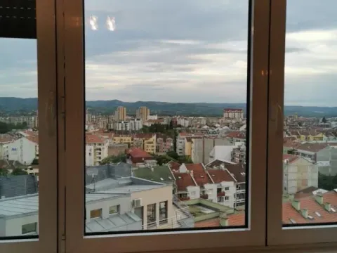 Izdavanje, trosoban stan, 54m², Grbavica, Novi Sad Sve Podlokacije - image 9