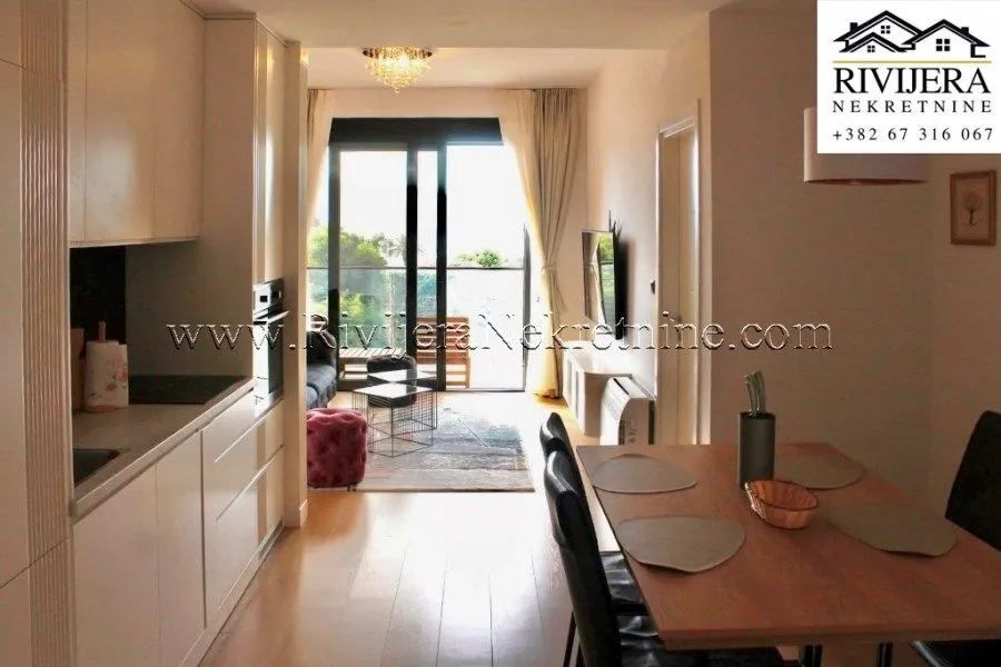 Prodaja, jednosoban stan, 56m², Donja Lastva, Tivat