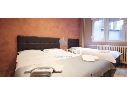 Izdavanje, trosoban stan, 88m², Savski Venac, Beograd - image 10