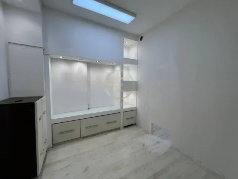 Izdavanje, poslovni prostor, 53m², Centar, Novi Sad - image 6