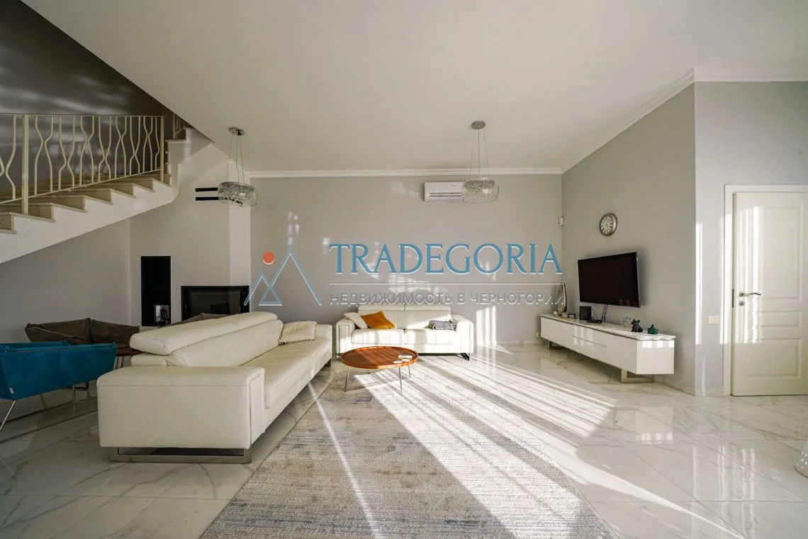 Prodaja, kuća, 285m², Tivat, Crna Gora