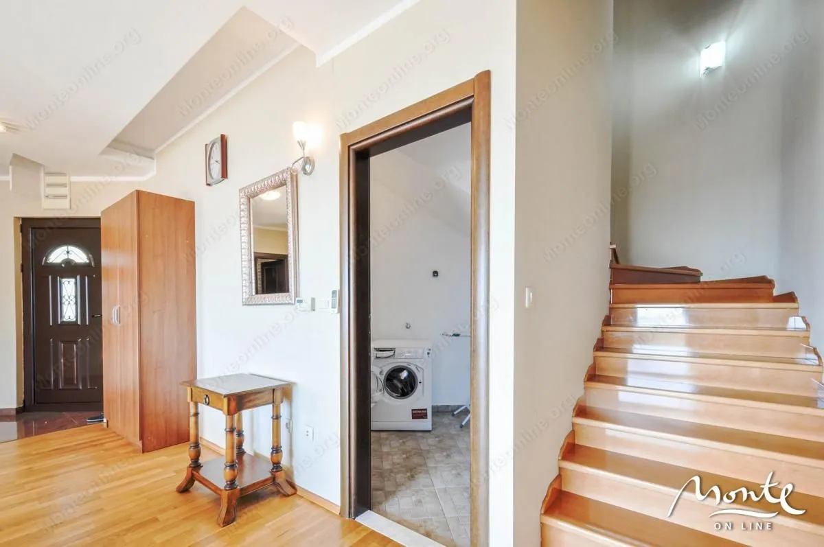 Prodaja, kuća, 227m², Zelenika, Herceg Novi