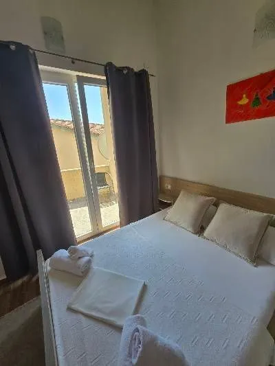 Izdavanje, jednosoban stan, 45m², Budva, Crna Gora