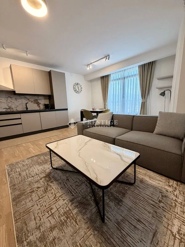 Izdavanje, dvosoban stan, 70m², Gorica C, Podgorica
