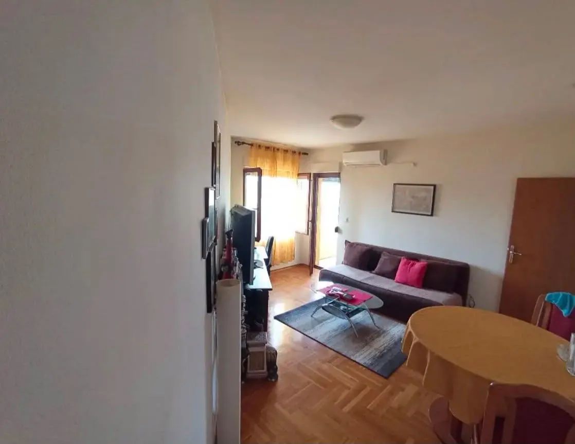 Prodaja, jednosoban stan, 40m², Stari Aerodrom, Podgorica