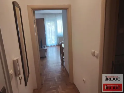 Izdavanje, jednosoban stan, 30m², Nova Detelinara, Novi Sad Sve Podlokacije - image 5