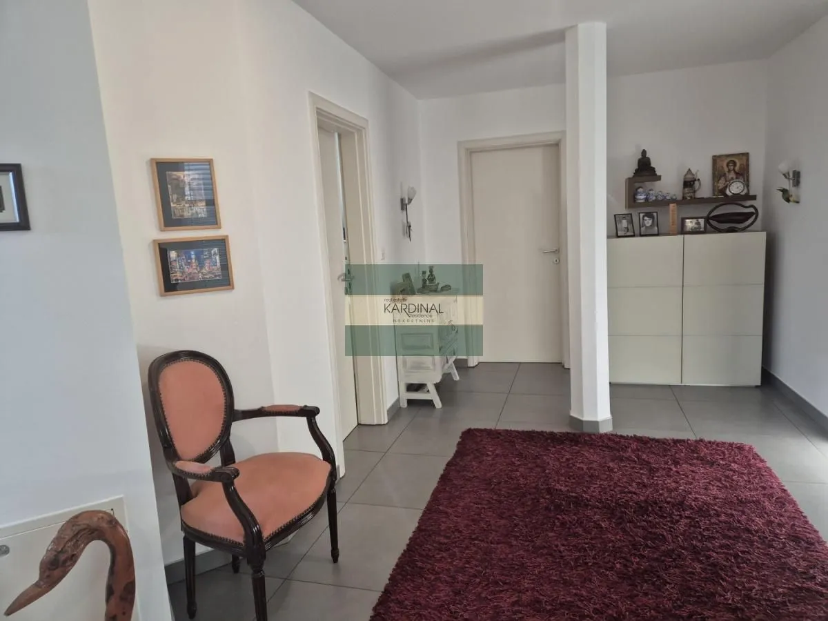 Prodaja, kuća, 528m², Budžino brdo, Jagodina