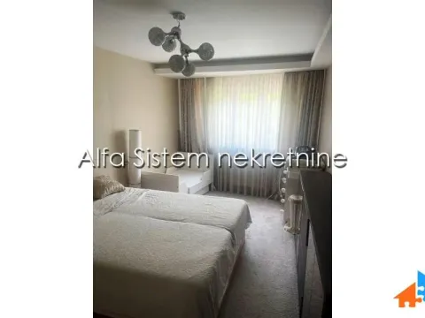 Izdavanje, trosoban stan, 60m², Kluz, Zvezdara Sve Podlokacije - image 16