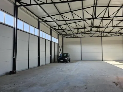 Rent, office space, 465m², Centar, Stara Pazova - image 5