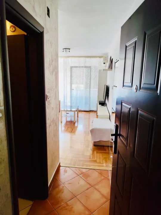 Rent, one bedroom apartment, 42m², City Kvart, Podgorica