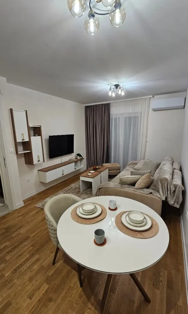 Izdavanje, jednosoban stan, 45m², Zabjelo, Podgorica