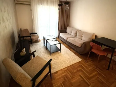 Izdavanje, stan, 35m², Centar, Podgorica - image 1
