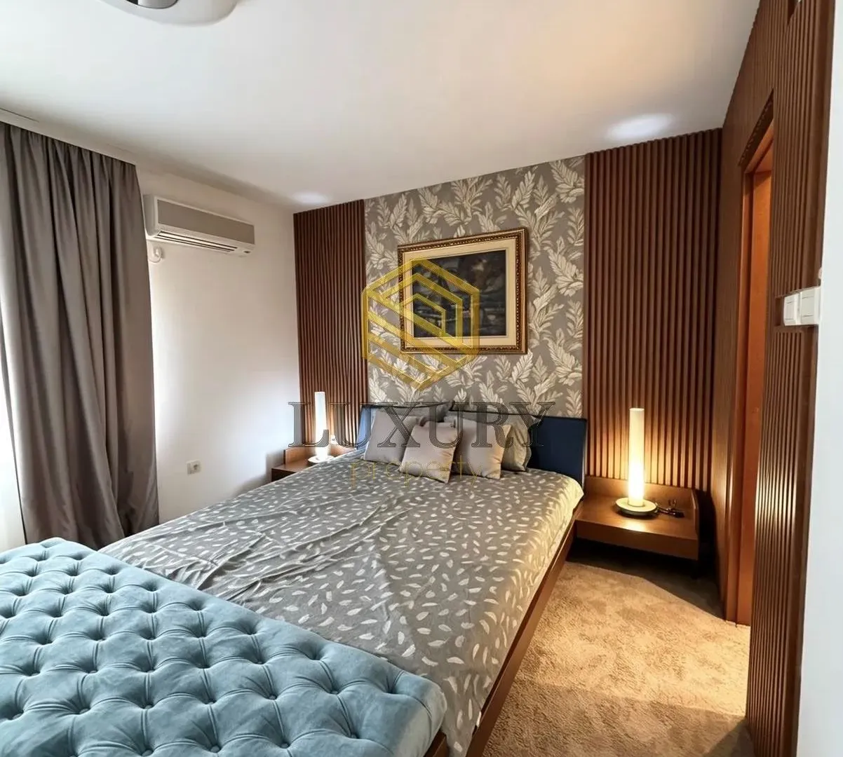 Rent, three bedroom apartment, 215m², Centar, Podgorica