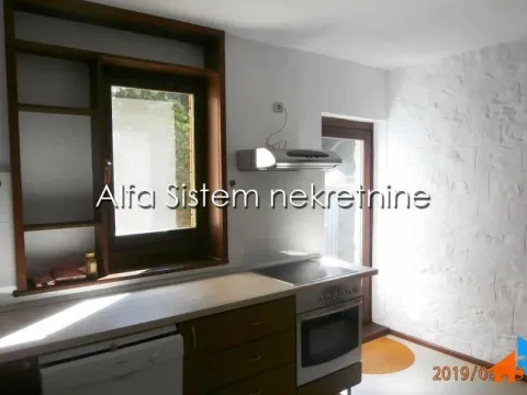 Izdavanje, četvorosoban stan, 120m², Savski Venac, Beograd - image 7